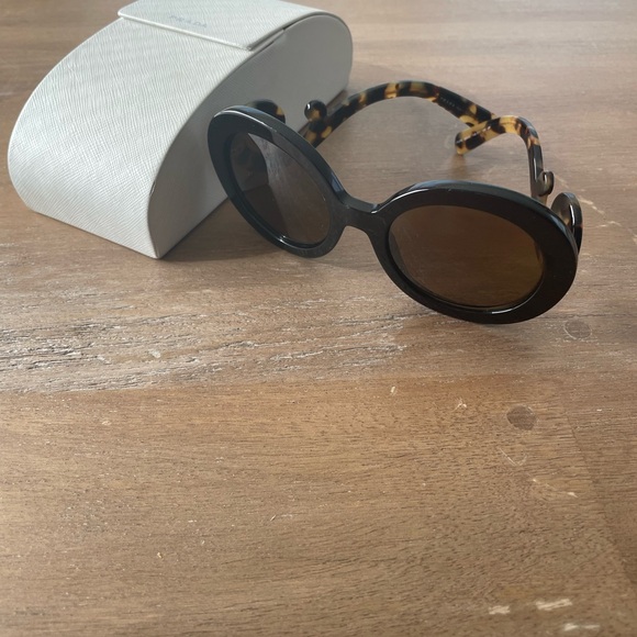 Prada Baroque Sunglasses SPR 27N Black Tortoise with original box - Picture 8 of 8